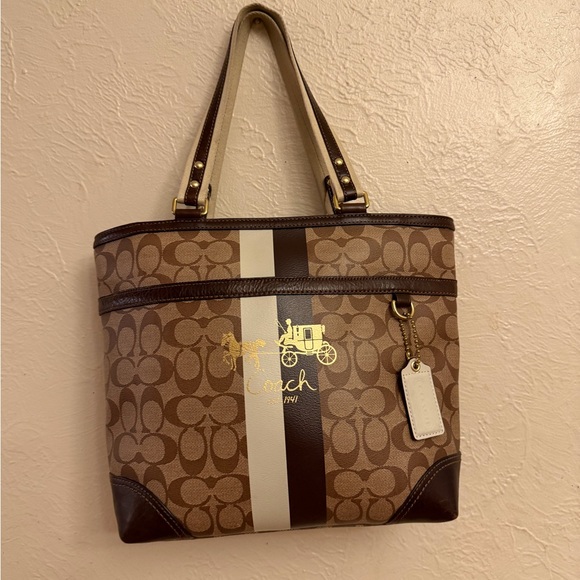 Coach Handbags - Coach Signature Tote